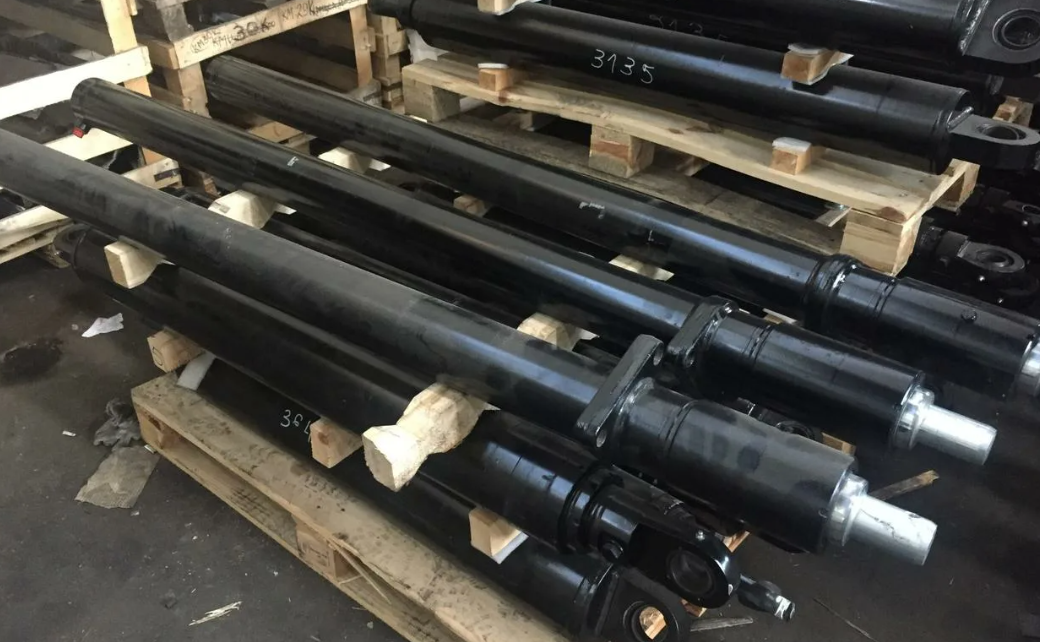 Как ремонтировать цилиндр на мачте погрузчика